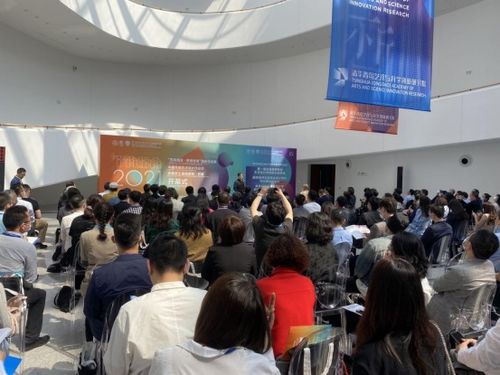 校領(lǐng)導(dǎo)應(yīng)邀出席第一屆全國(guó)高等院校藝術(shù)設(shè)計(jì)學(xué)院院長(zhǎng)聯(lián)席會(huì)議并作主旨演講